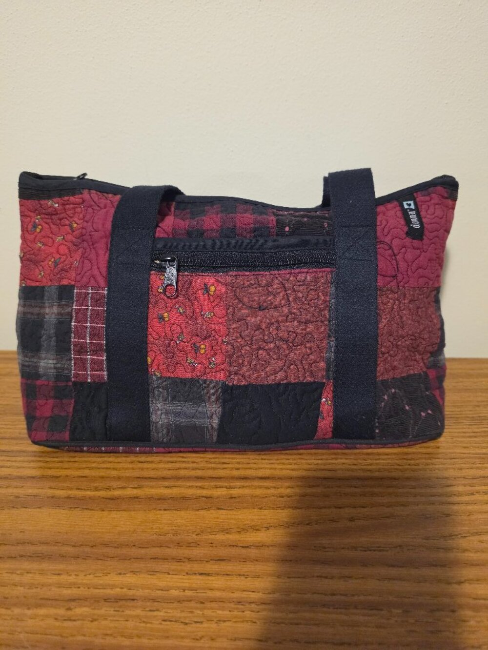 Donna Sharp Quilted Patchwork Shoulder Bag Purse Red Plaid Buffalo Check Tote